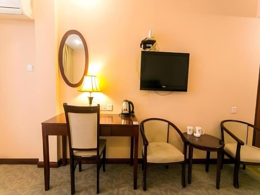 Greentree Inn Suzhou Guanqian Yangyuxiang Metro Station Business Hotel Exterior photo