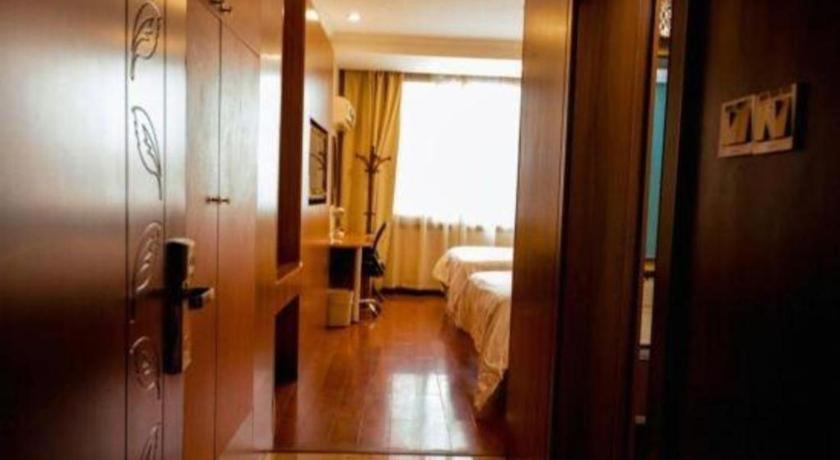 Greentree Inn Suzhou Guanqian Yangyuxiang Metro Station Business Hotel Exterior photo